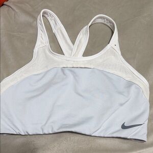 Nike Women's White and Light Gray Sports Bra